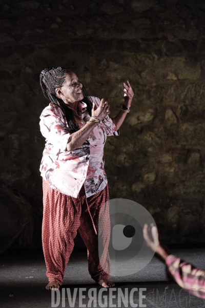 Histoire(s) du théâtre II / Faustin Linyekula / Festival d Avignon