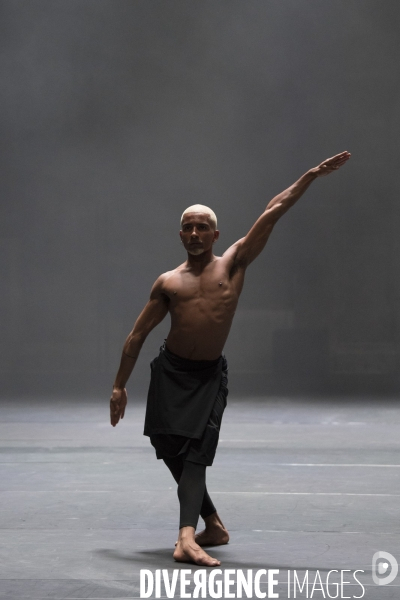 Autobiography de wayne mcgregor