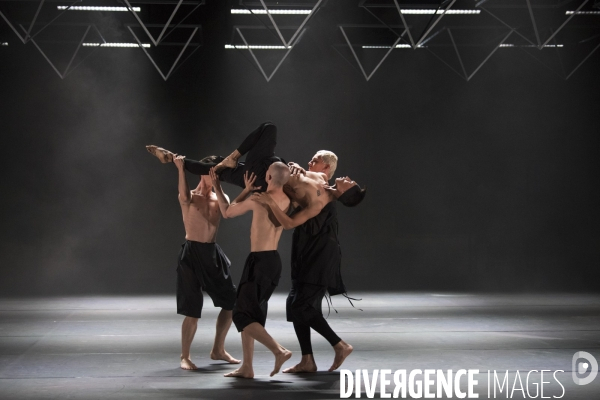 Autobiography de wayne mcgregor