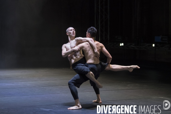 Autobiography de wayne mcgregor