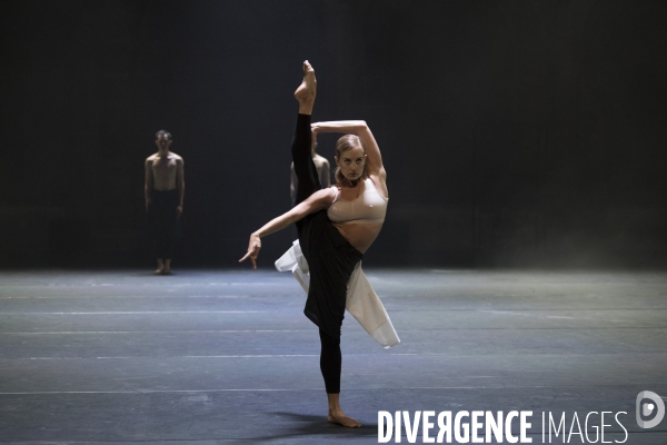 Autobiography de wayne mcgregor