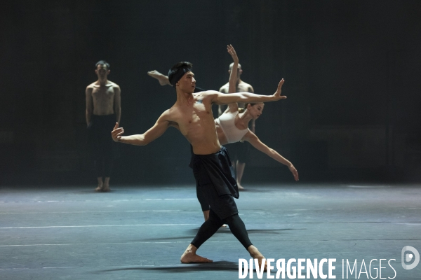 Autobiography de wayne mcgregor