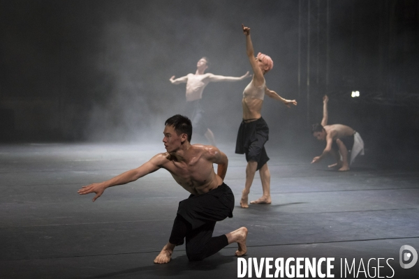 Autobiography de wayne mcgregor