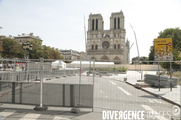 Notre dame le chantier trois mois apres