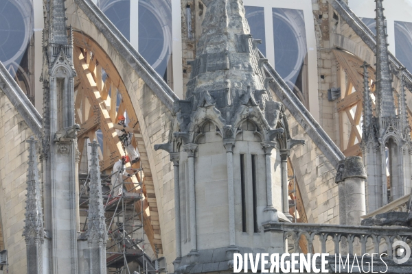 Notre dame le chantier trois mois apres