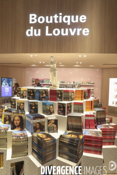 Merchandising la joconde a la boutique du louvre