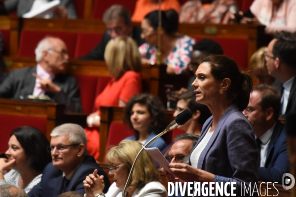 Assemblée nationale.  Questions au gouvernement.