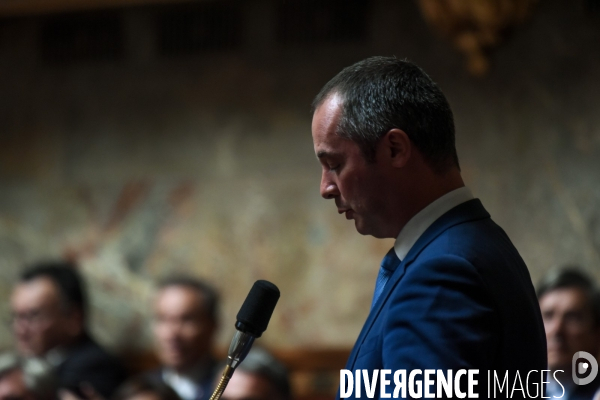 Assemblée nationale.  Questions au gouvernement.