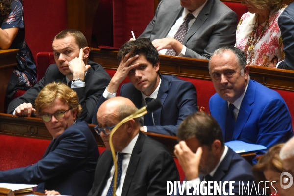 Assemblée nationale.  Questions au gouvernement.