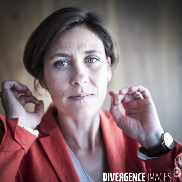 Portrait de Christelle Dubos