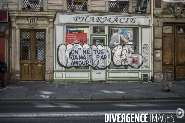 Affichage militant contre le féminicide.