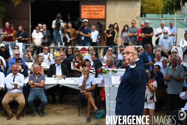 Bernard Cazeneuve à la fête de la rose de Maraussan