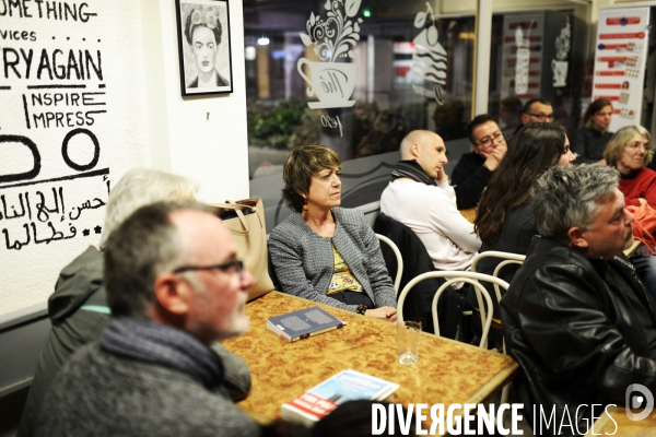 Dites le avec un livre