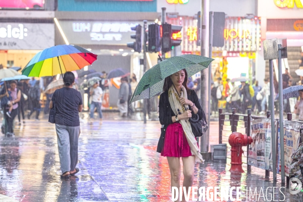 La couleur de la pluie a HONG KONG.