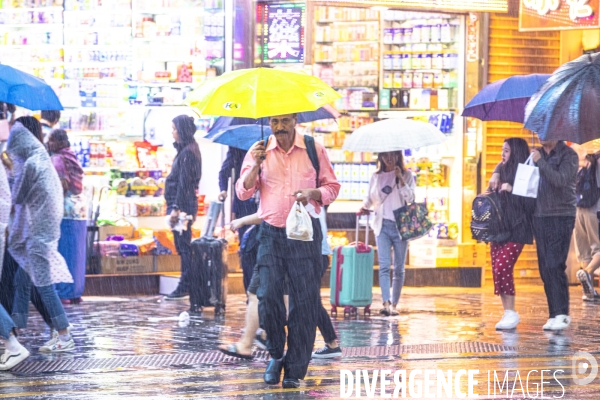 La couleur de la pluie a HONG KONG.