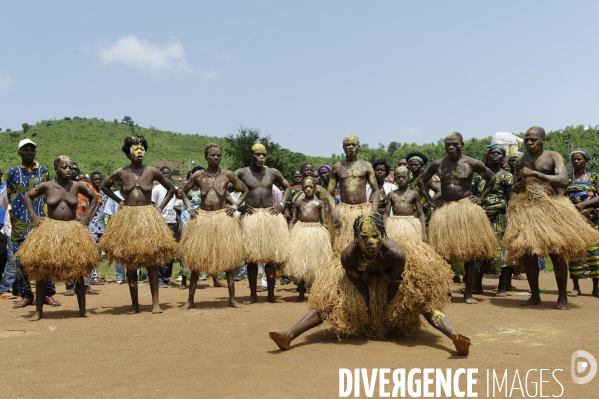 TOGO : Culte vaudou du dieu guerrier KOKOU