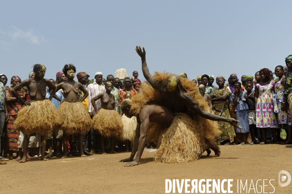 TOGO : Culte vaudou du dieu guerrier KOKOU