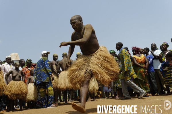 TOGO : Culte vaudou du dieu guerrier KOKOU