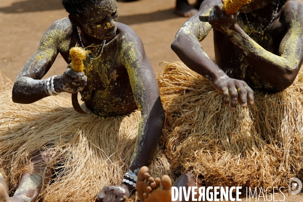 TOGO : Culte vaudou du dieu guerrier KOKOU