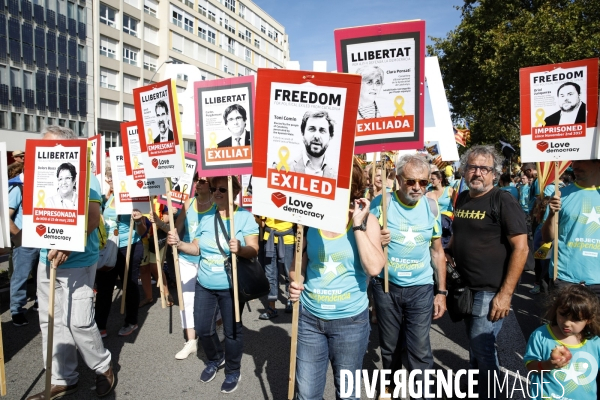 Diada 2019 les independantistes catalans dans les rues de barcelone