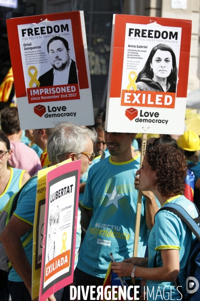 Diada 2019 les independantistes catalans dans les rues de barcelone