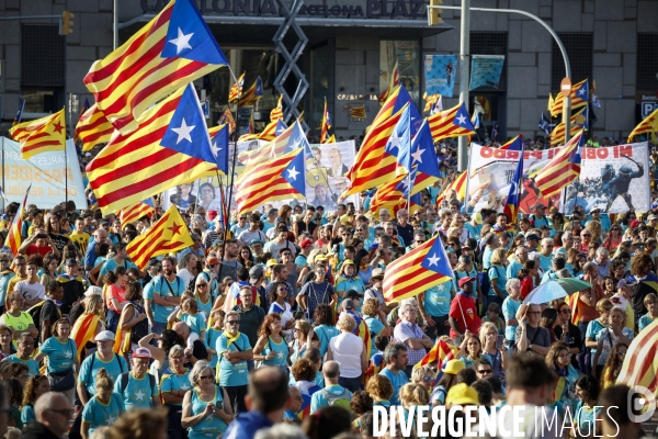 Diada 2019 les independantistes catalans dans les rues de barcelone