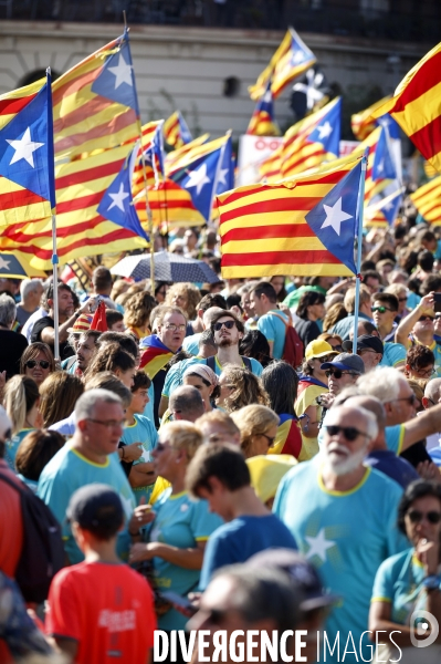 Diada 2019 les independantistes catalans dans les rues de barcelone