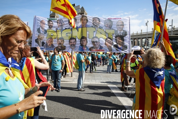 Diada 2019 les independantistes catalans dans les rues de barcelone