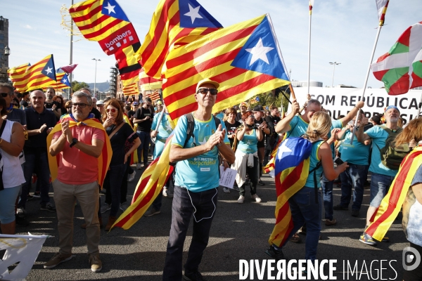 Diada 2019 les independantistes catalans dans les rues de barcelone