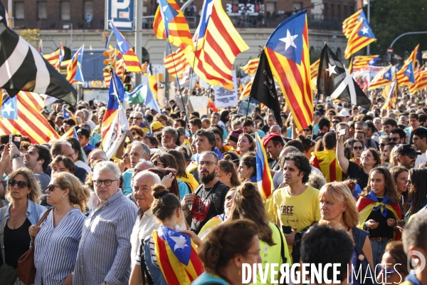 Diada 2019 les independantistes catalans dans les rues de barcelone
