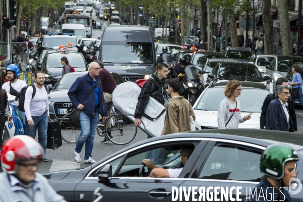 Le chaos des embouteillages dans Paris.