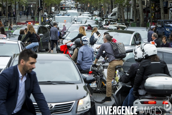 Le chaos des embouteillages dans Paris.