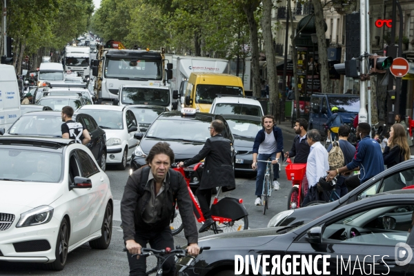 Le chaos des embouteillages dans Paris.