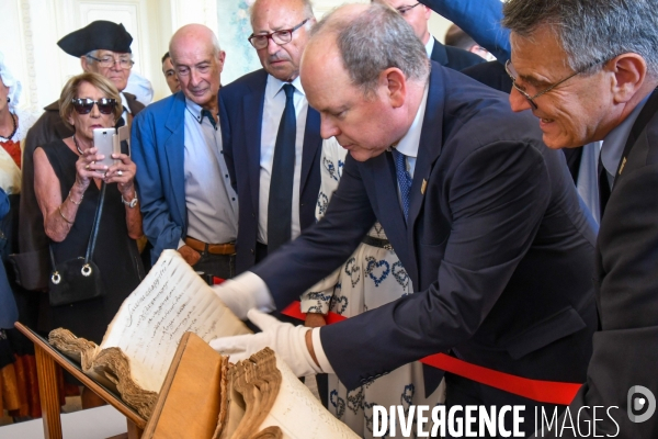 A Romans, le prince Albert II de Monaco sur les traces de l histoire des Grimaldi