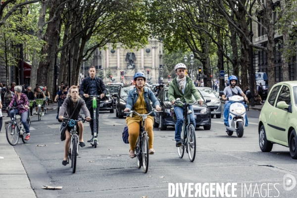 Paris - Mobilites douces par temps de particules fines
