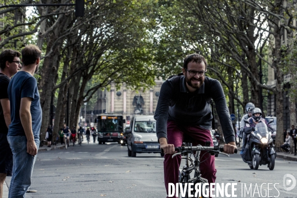 Paris - Mobilites douces par temps de particules fines