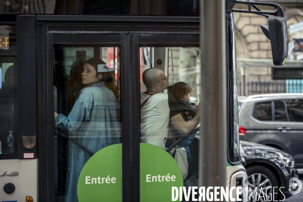 Paris - Mobilites douces par temps de particules fines