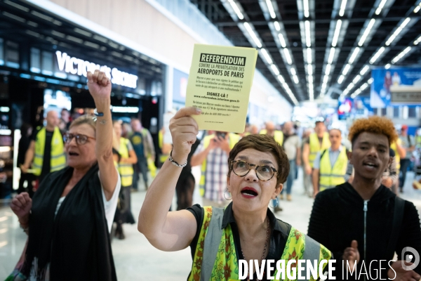 Manifestation des Gilets Jaunes à Orly contre la privatisation de ADP