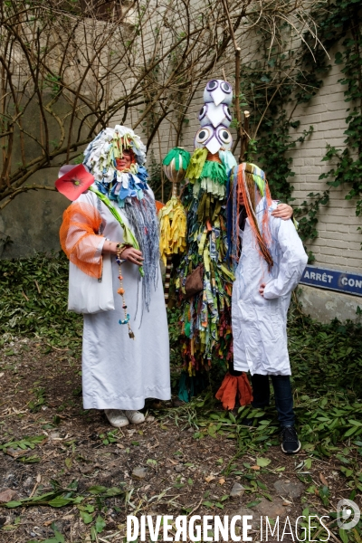 Le Carnaval Touf Ensemble contre les pesticides et les désherbants en ville # Acte 02