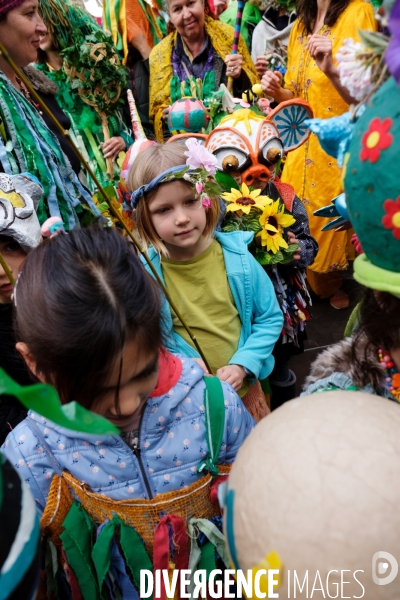 Le Carnaval Touf Ensemble contre les pesticides et les désherbants en ville # Acte 02