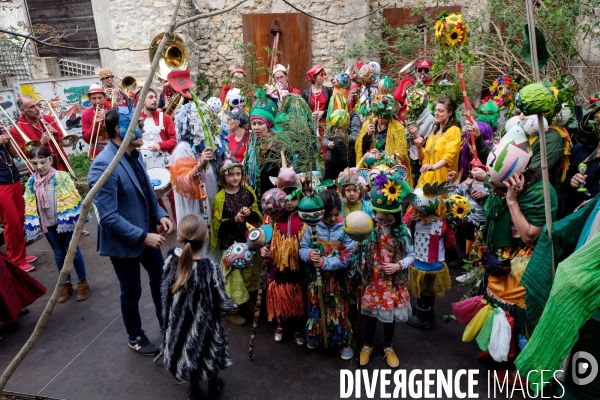 Le Carnaval Touf Ensemble contre les pesticides et les désherbants en ville # Acte 02