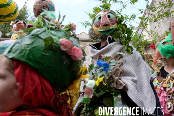 Le Carnaval Touf Ensemble contre les pesticides et les désherbants en ville # Acte 02