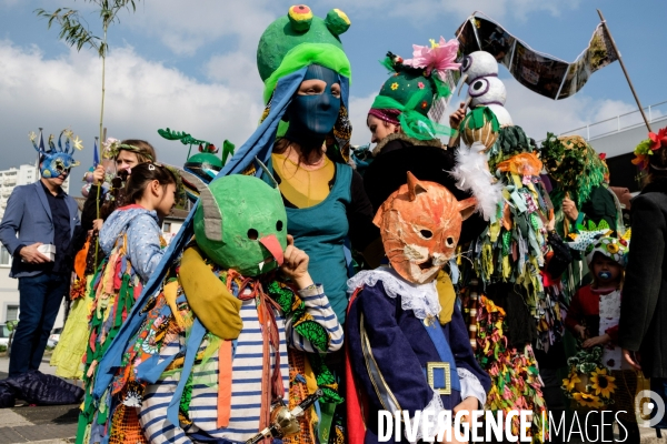 Le Carnaval Touf Ensemble contre les pesticides et les désherbants en ville # Acte 02