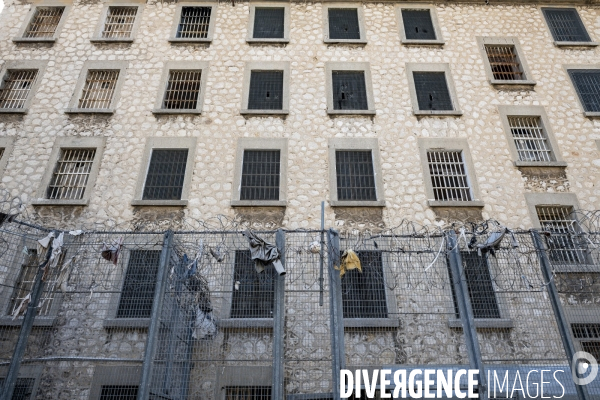 Visite du bâtiment Aile Nord de la Prison des Baumettes avant démolition