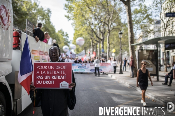 Manifestation des professions libérales contre le régime de retraites universel