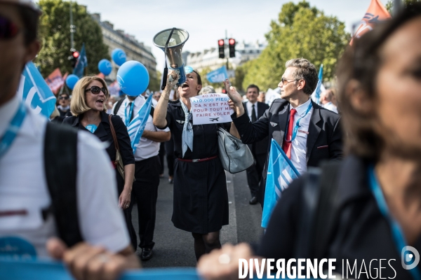 Manifestation des professions libérales contre le régime de retraites universel