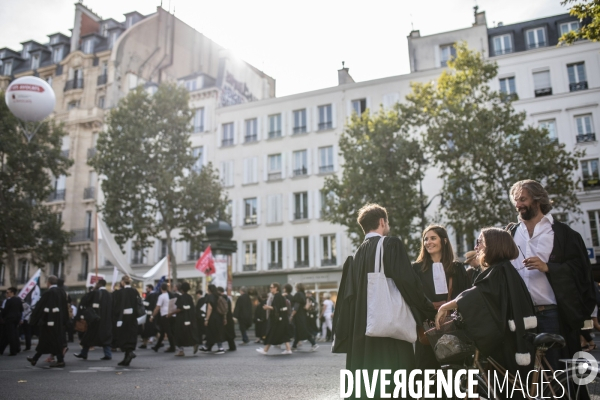 Manifestation des professions libérales contre le régime de retraites universel