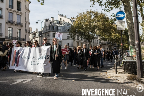 Manifestation des professions libérales contre le régime de retraites universel