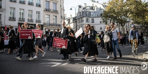 Manifestation des professions libérales contre le régime de retraites universel