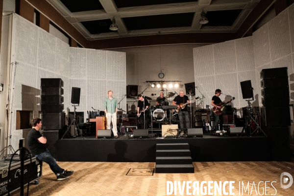 The analogues - abbey road a abbey road